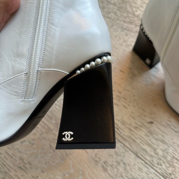 Chanel White and Black booties - Picture 2 of 9